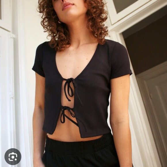 Wilfred Free Only Tie Front T-shirt in Black - Picture 2 of 2